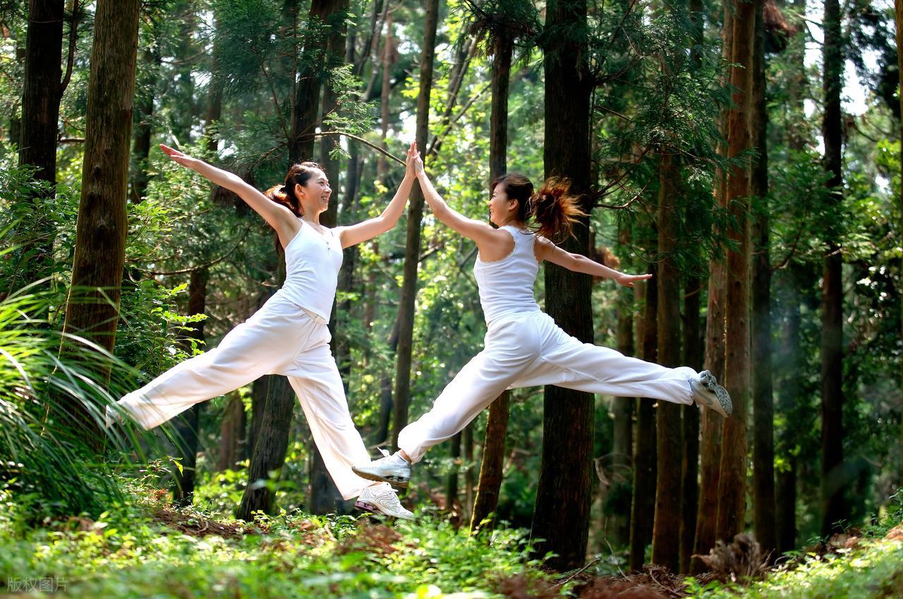 2025百草厨坊大赛华南赛区组委会第二次大会暨专家评委会在华数科技正式成立 